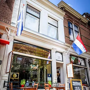  Inn De Vliegende Vos Het Geboortehuis Johannes Vermeer