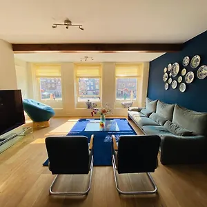  Apartment Luxury Historic House, 200 M2, In Centre